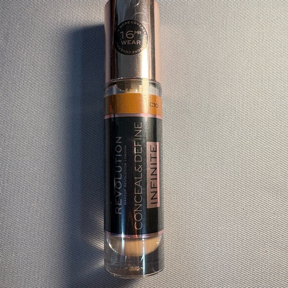 Revolution Conceal & Define Infinite Concealer - C10 Light Neutral (Beige/Tan)